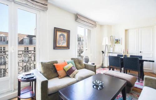 Saint-Germain-des-Pres Apartment | Paris - Le Soleil des Saints-Pères, you will love it!