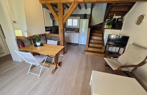 Frepillon House | Paris, the Impressionists, Disney, Versailles, forest walks and swimming pool