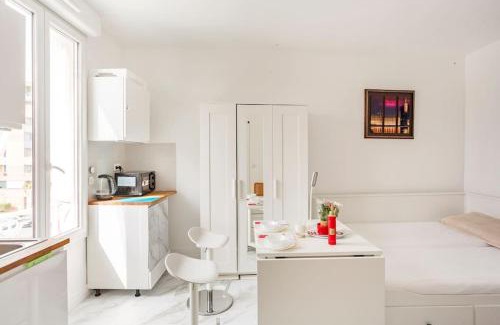 Stains Apartment | Paris tourist Apartment, France