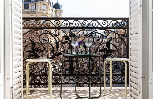 L'Europe Apartment | Parisian family apartment ideally located for an unforgettable stay