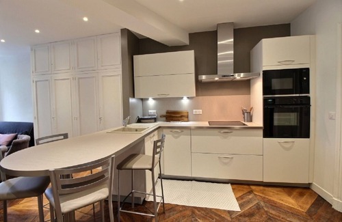 Les Iles Apartment | Parisian Home | 104525 |1 chambre| Ile Saint Louis