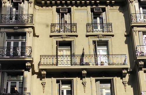 Buenos Aires Central Business District Apartment | Parisian Style Apartment in the ❤️ of Buenos Aires