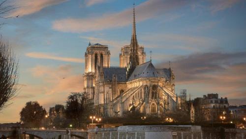 Saint-Gervais Apartment | ParisInteriorsRentals - Beautiful Le Marais NOTRE DAME Appartement