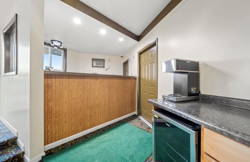 Caro Hotel | Park Drive Inn