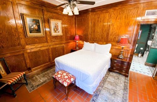 Sanford Hotel | Park Place Inn and Cottages