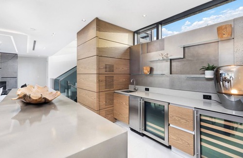 East Fort Lauderdale Apartment | Park Place Mansion-Three-Story Mansion with Rooftop, Dock