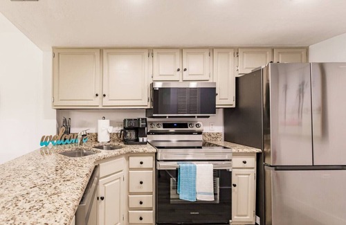 Park Shore Apartment | Park Shore Resort 1st Floor condo, BLDG I #152