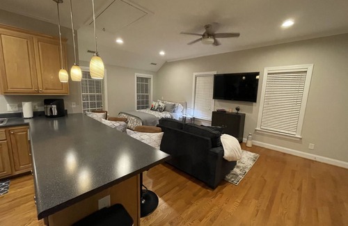 Chapel Hill Apartment | Park @ the Hill-5 miles to UNC