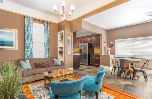 Historic Downtown Savannah Condo | Park View B