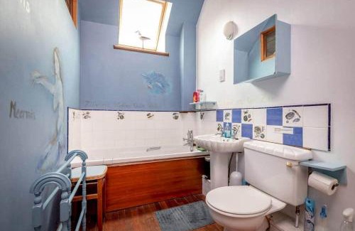 Boarhills House | Park View Cottages - The Granary