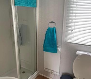 Great Yarmouth Resort | Parkdean Static caravan on cherry tree holiday park