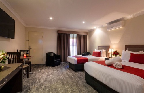 Parkes Hotel | Parkes International Motor Inn