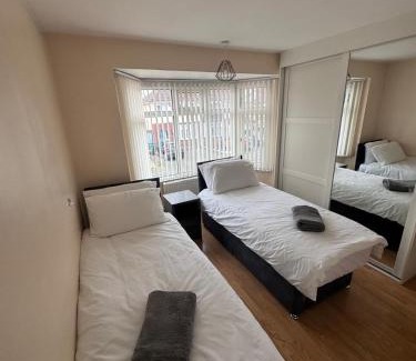 Oldbury House | Parkfield House