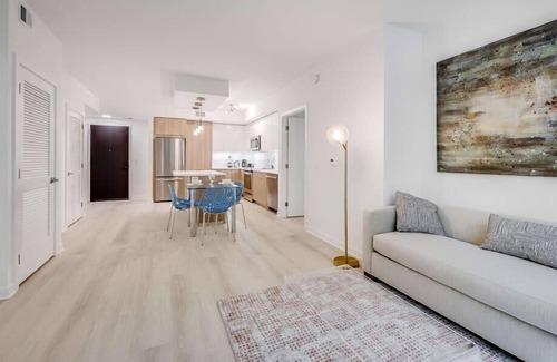 NoMa Hotel | Parking & Onsite Retail | Steps from Metro RL | Washington DC