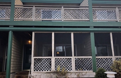 La Pointe Condo | Parkside Condo 6 - Condo Conveniently Located Across from Joni`s Beach