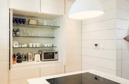 Battersea House | Parkside Mews – 3 Bedroom Home with Garden