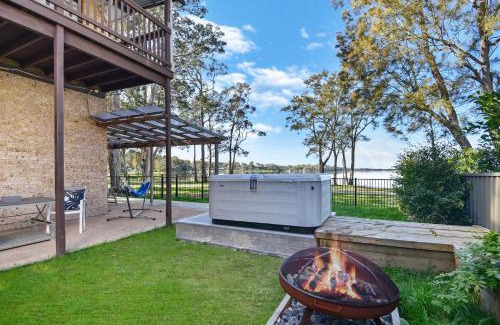 Buff Point House | Parkway Lakehouse