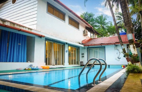 Pen Hotel | Parmar Farms