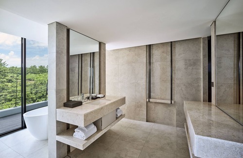Jungmun Hotel | Parnas Hotel Jeju