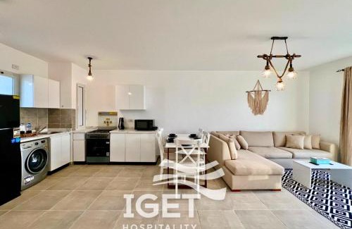 Ad-Dab'ah Apartment | Paros Vibes, Penthouse Mountain View Ras Al Hekma