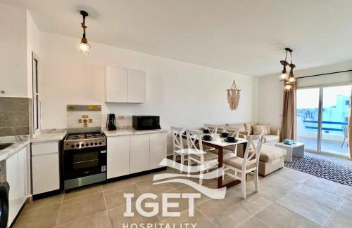 Ad-Dab'ah Apartment | Paros Vibes, Penthouse Mountain View Ras Al Hekma