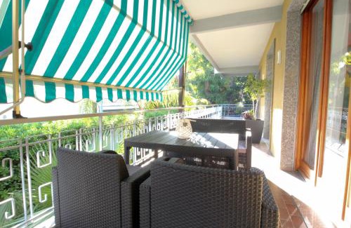 Bordighera Apartment | Parrots & Palms