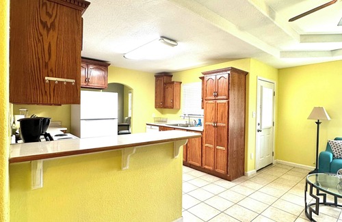 Eagle Pass House | Paseo House - 3 Bedroom/2Bathroom - Centrally Located - Your Perfect Nest!