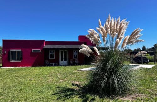 Gowland House | Pasos de la Naturaleza