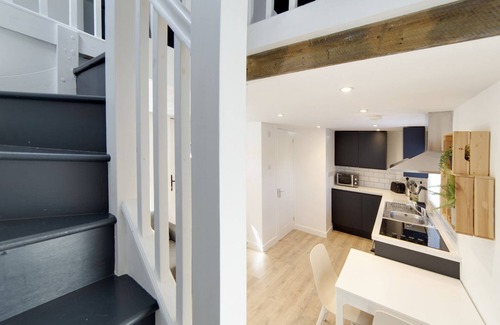 Histon House | Pass the Keys | 19th Century Barn with Free Parking