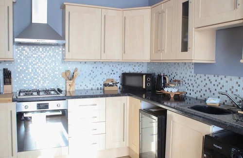 Llanelli Apartment | Pass the Keys | 2 bed town centre flat Llanelli · Modern and bright town centre flat in Llanelli