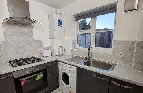 Stonnall House | Pass the Keys | Beautiful Modernised 3 Bedroom House with Driveway