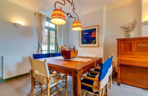 Cambridge House | Pass the Keys Charming Victorian Terrace in centre of Cambridge