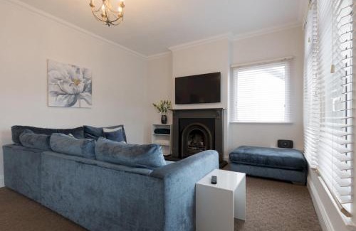 Leigh-on-Sea Apartment | Pass the Keys Cosy Flat in Leigh Sea View