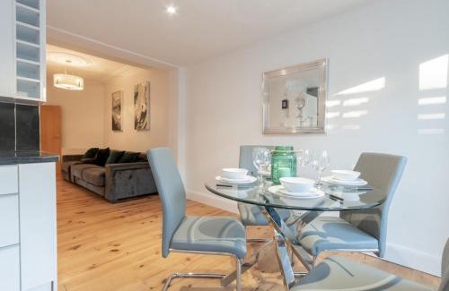 Leigh-on-Sea Apartment | Pass the Keys Cosy flat in Leigh