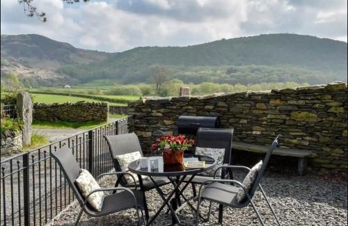 Penny Bridge House | Pass the Keys Cosy 2 bedroom cottage near Coniston water