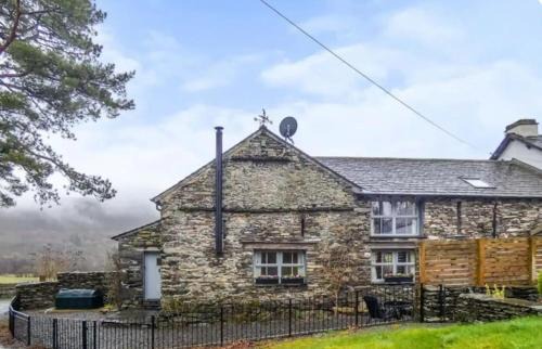 Penny Bridge House | Pass the Keys Cosy 2 bedroom cottage near Coniston water