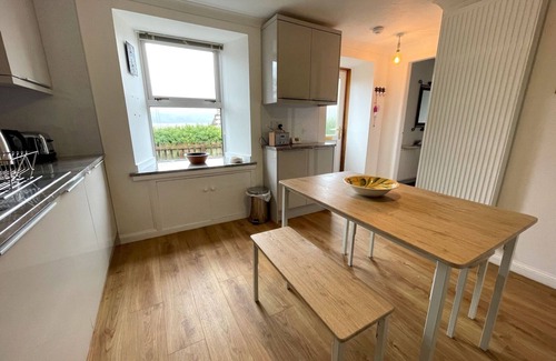 Wigtown House | Pass the Keys | Cosy Spacious Cottage with Views and Garden