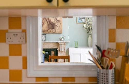 Northcote House | Pass the Keys Elegant GetAway House in Vibrant Clapham Juction