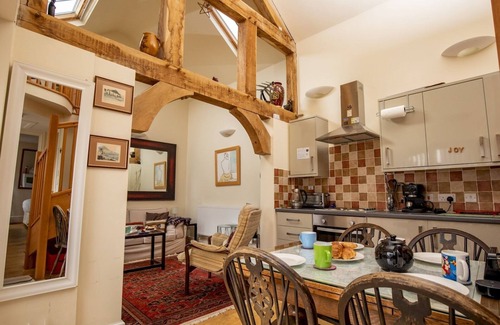 Church Stretton House | Pass the Keys | The Square Cosy Cottage on the Town Square with Optional Hot Tub