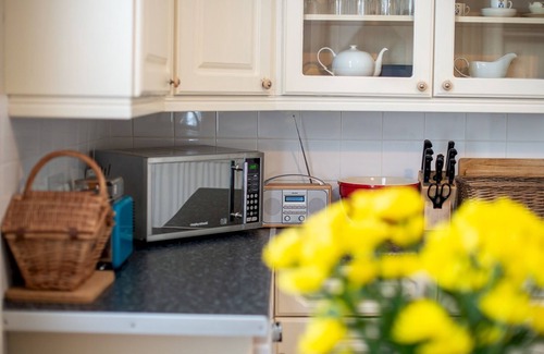 Malvern Apartment | Pass the Keys | High Spec 2 Bedroom Apartment with a View