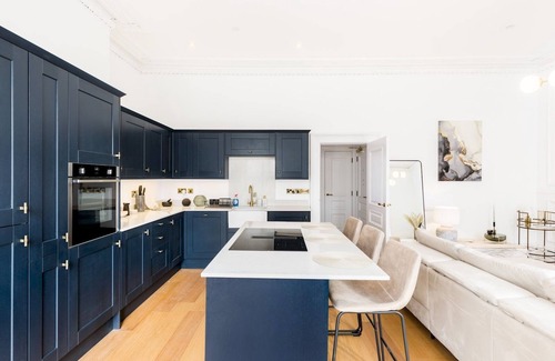 Leamington Spa Apartment | Pass the Keys | Modern, High End 1 Bed in Central Leamington Spa
