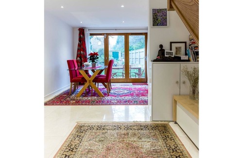 Cambridge House | Pass the Keys | Newly built 3BR home minutes from Addenbrooke's