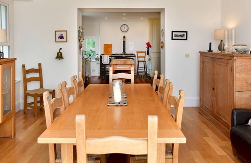 Horton House | Pass the Keys | Period 5 bed house on the Gower with Sea Views