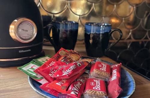 Nottingham Apartment | Pass the Keys | Serenity Cottage: A Cosy Retreat in Nottingham