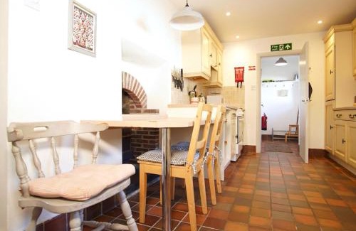 Talybont House | Pass the Keys South Lodge Coastal Cottage