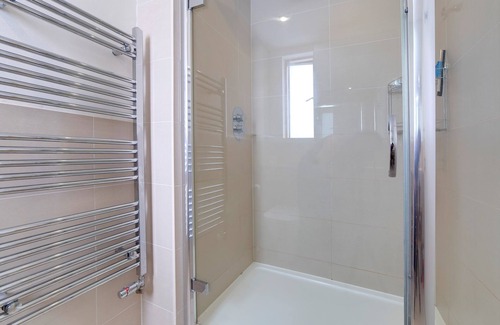 Trumpington House | Pass the Keys | Spacious 3Bedroom Home by Addenbrooke's Hospital