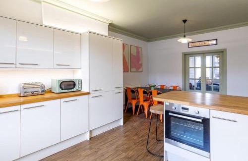 Upper Town Apartment | Pass the Keys Stunning apartment in central location
