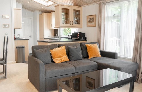 Chester House | Pass the Keys The Lodge at Point House Farm - Sleeps up to 6