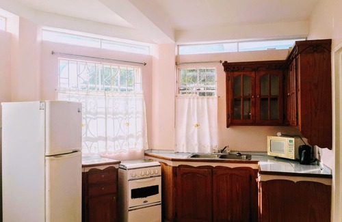 St. George's House | Passion Fruit Suite: Cozy Apartment with a view