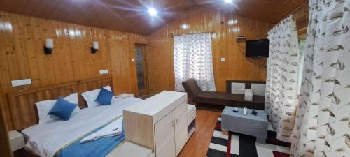 Dal Lake Hotel | Passport official hotel